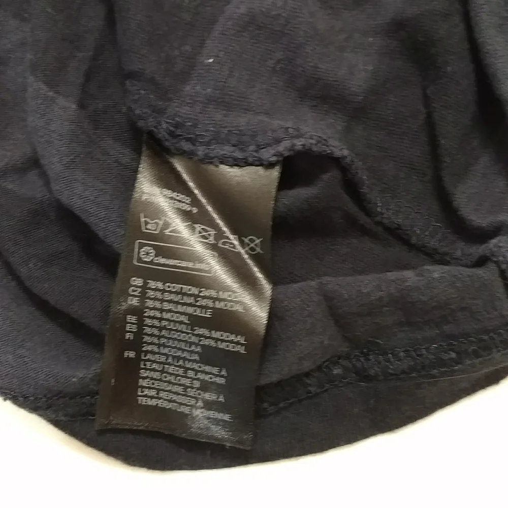 H&M Henley V Neck Short Sleeve Shirt - Picture 5 of 5